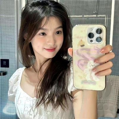 如月微笑海报