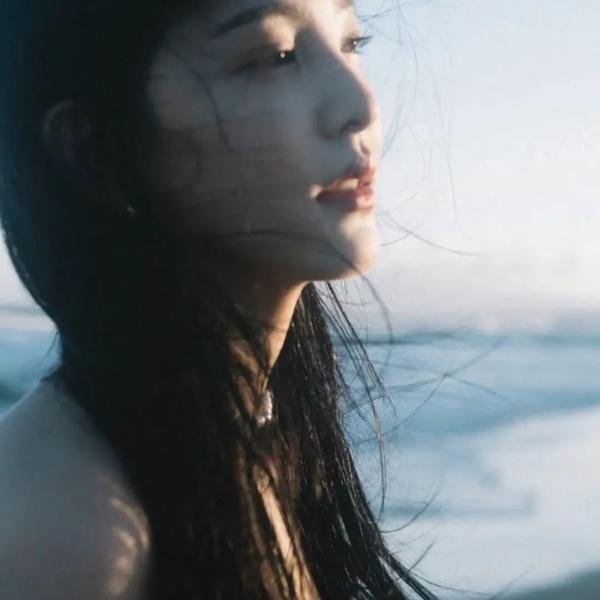 28岁未成年海报